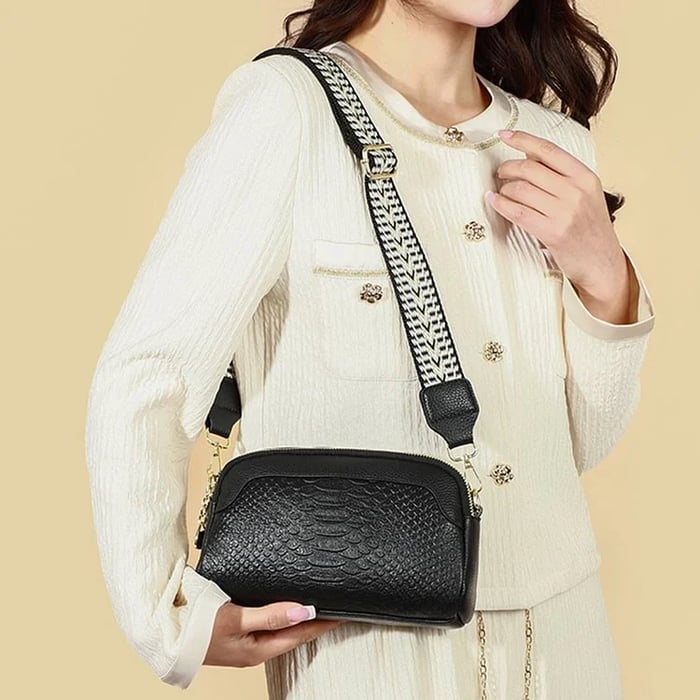 Paola | Reptile Look Leather Bag