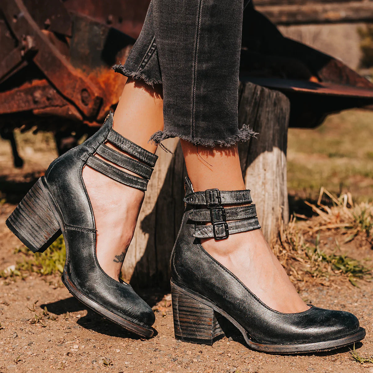 Antiqua | Classic Vintage Heels