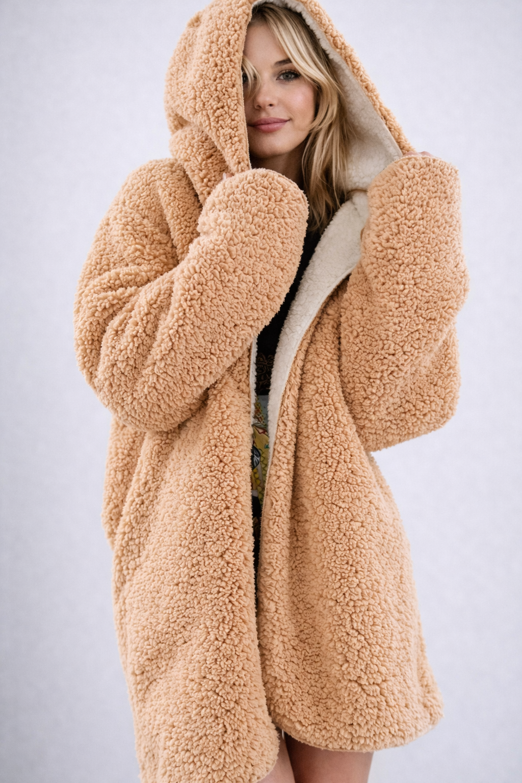 Verónica | Lovely hooded teddy jacket