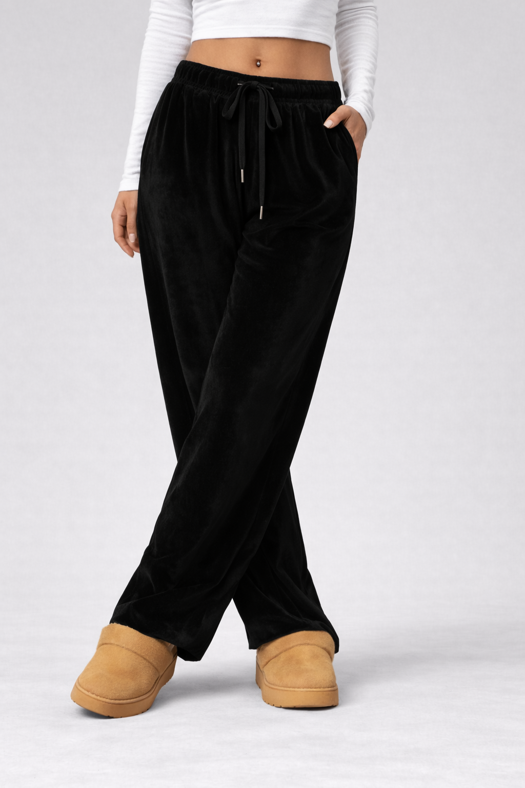 Lorena | Comfortable Loungewear Pants for Women, Crafted in Soft Velvet