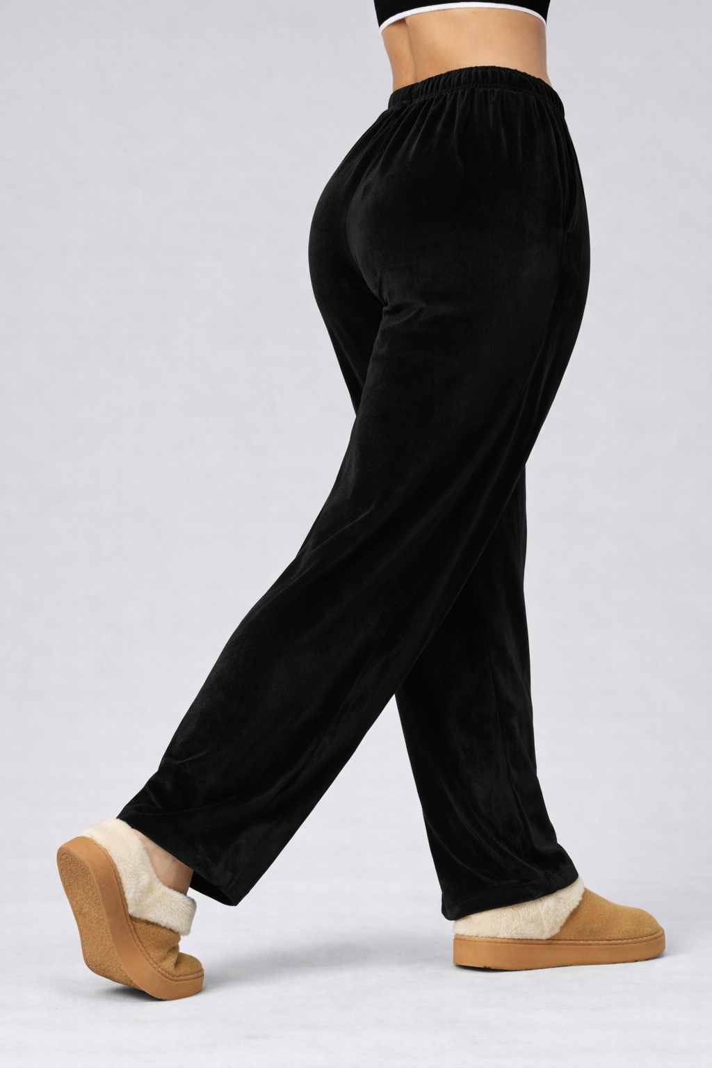 Lorena | Comfortable Loungewear Pants for Women, Crafted in Soft Velvet