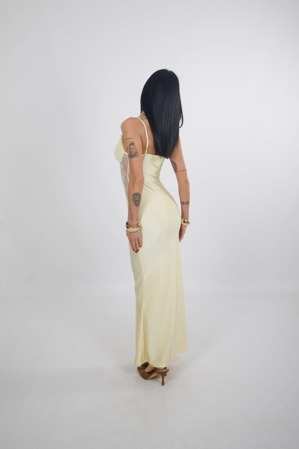 RAQUEL DRESS PRE-ORDER SHIPS BY 30/03