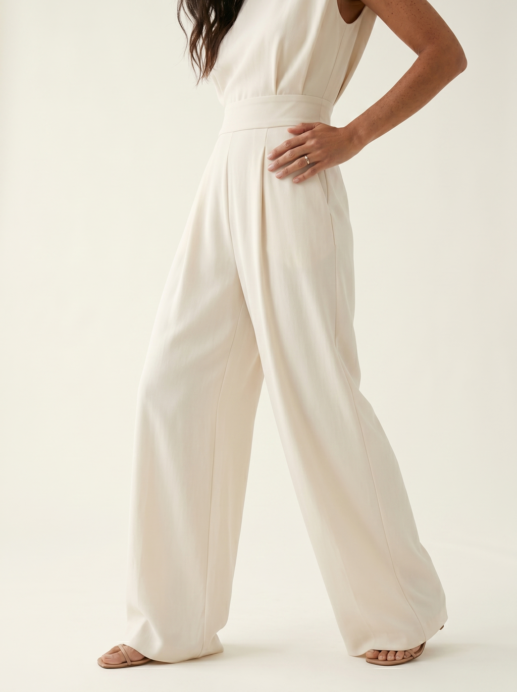 Valeria | Monkey with belt