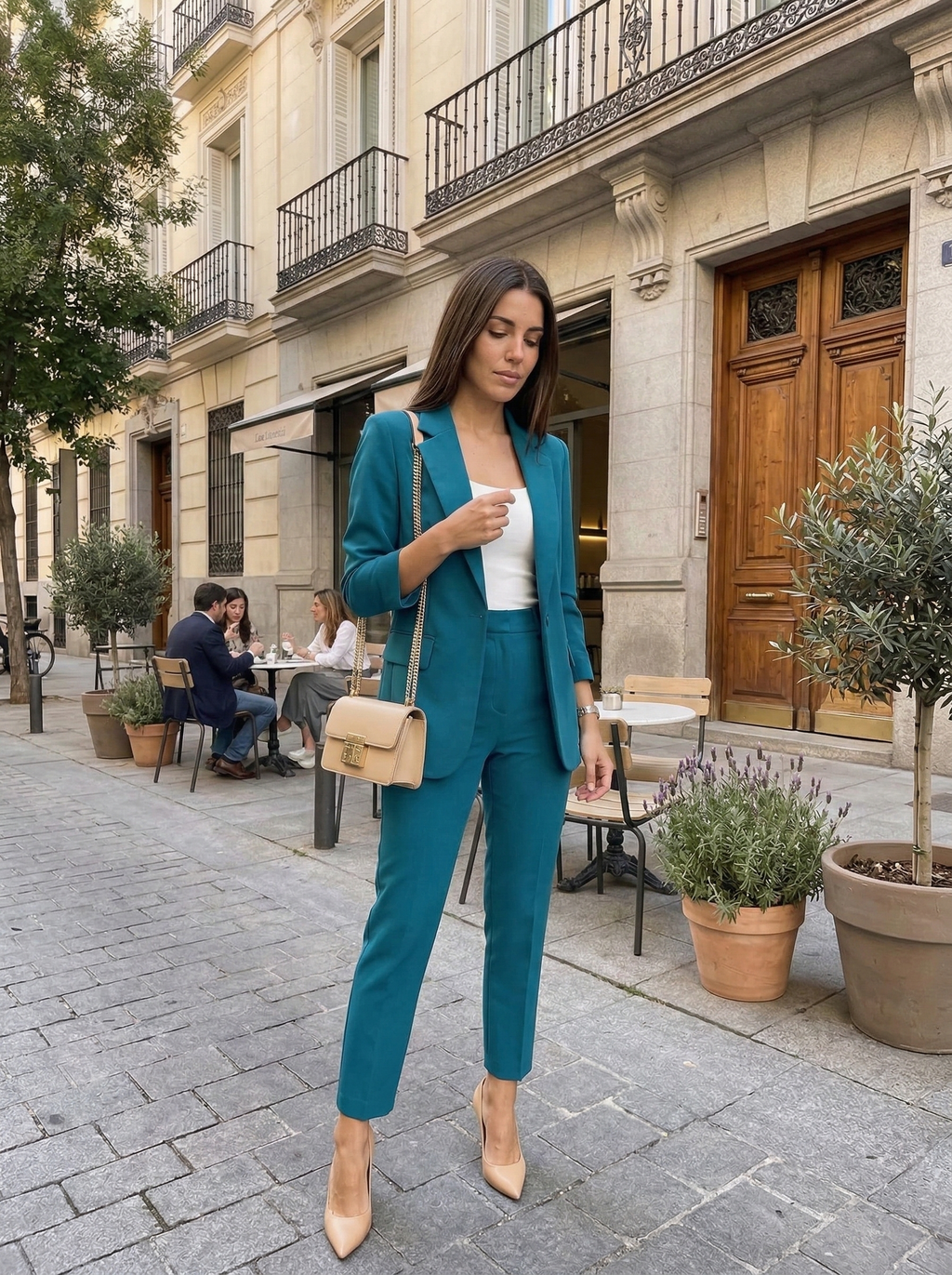 Valeria | Elegant full suit for work