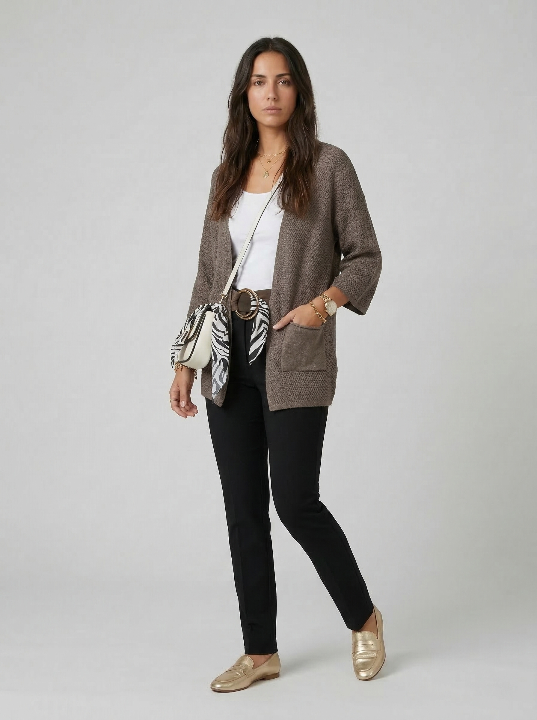 Amanda | Knitted Cardigan for Mid-Season