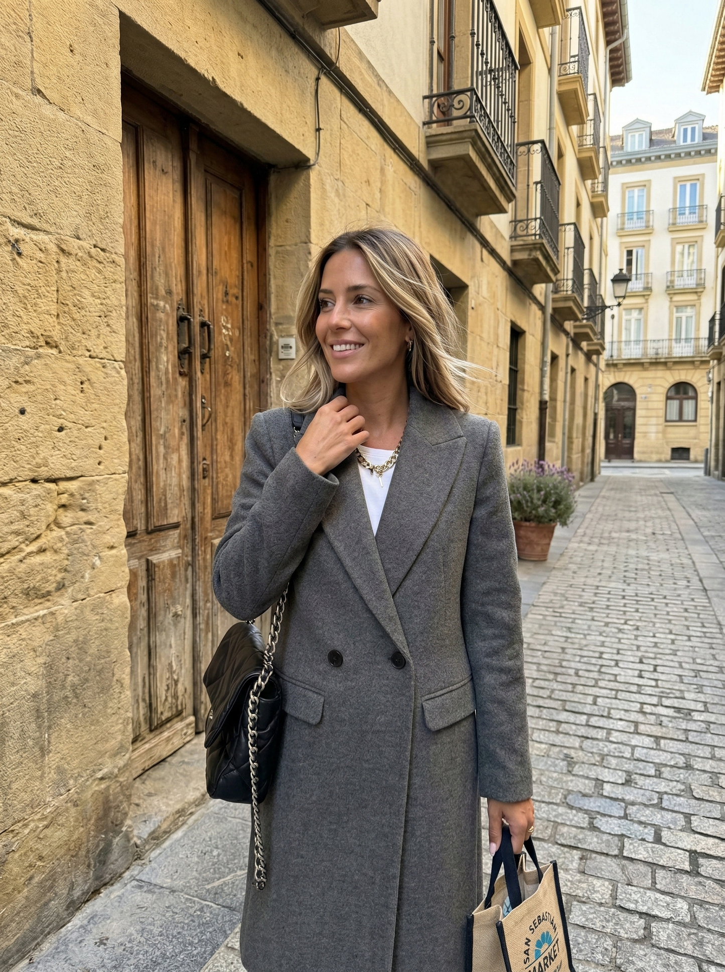 Arantxa | Abrigo largo clásico