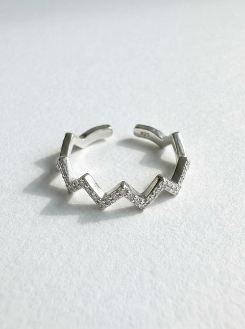 Martina Zigzag Gemstone Ring