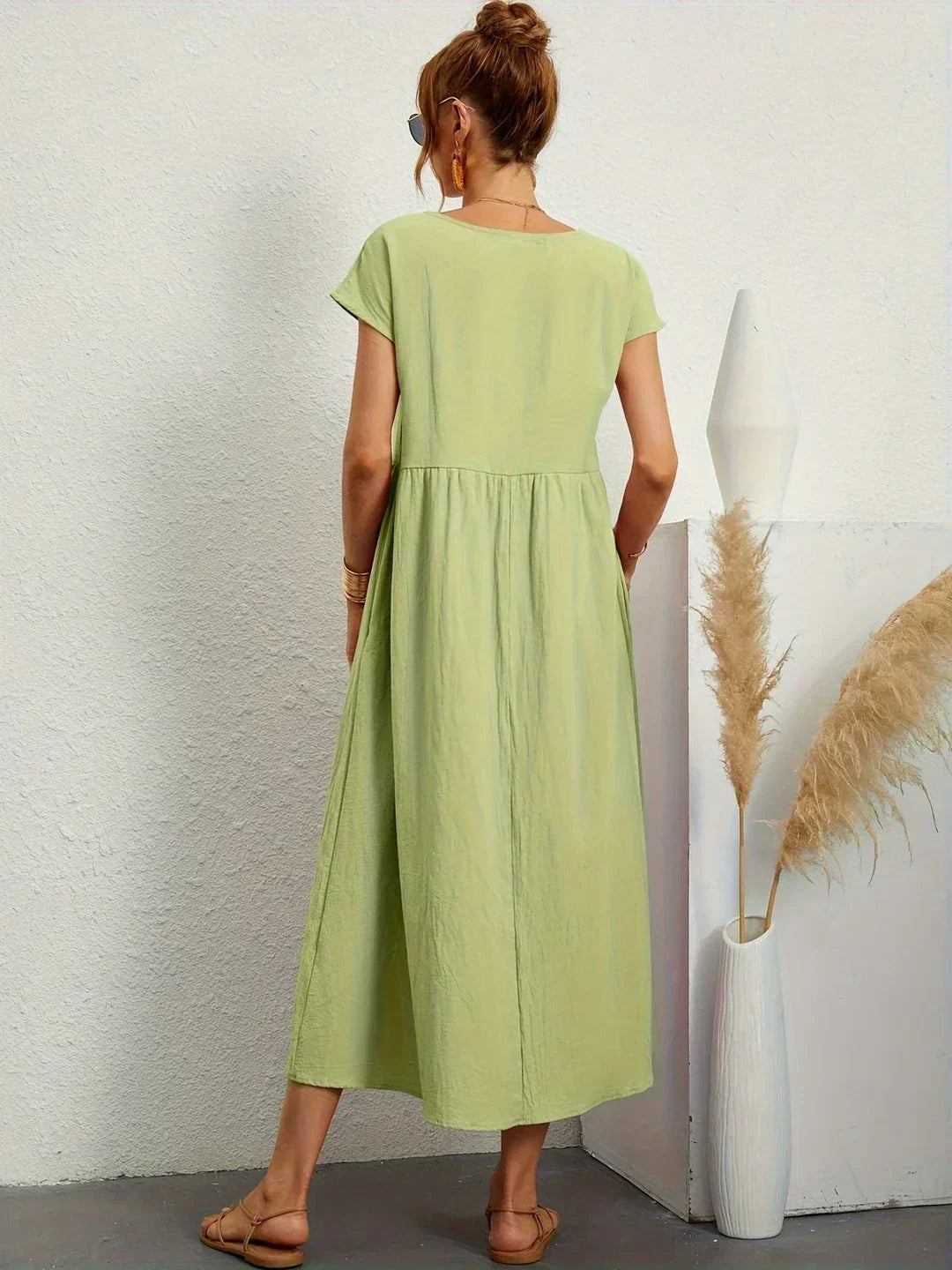 Gabriela | Vestido midi fluido atemporal