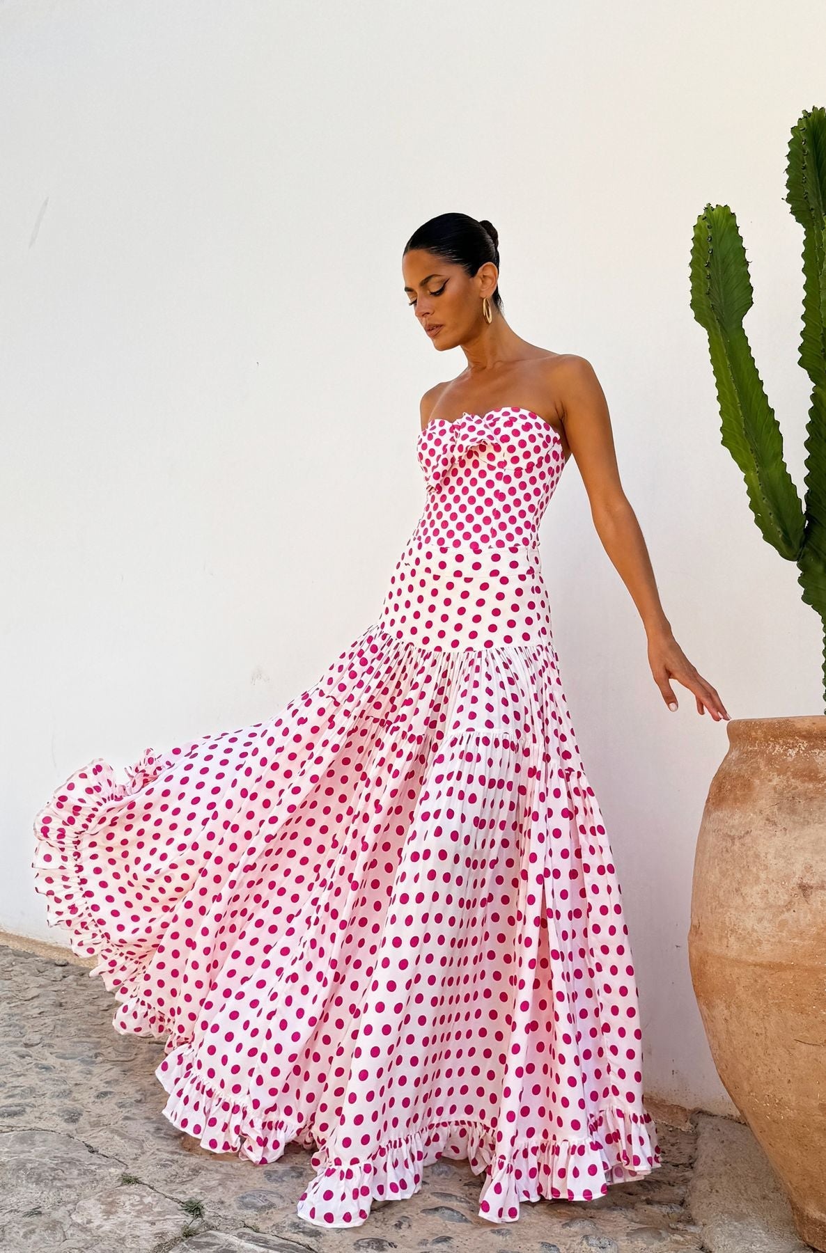 Set Amore Capri Bañador y Maxi Falda con Estampado de Corazones