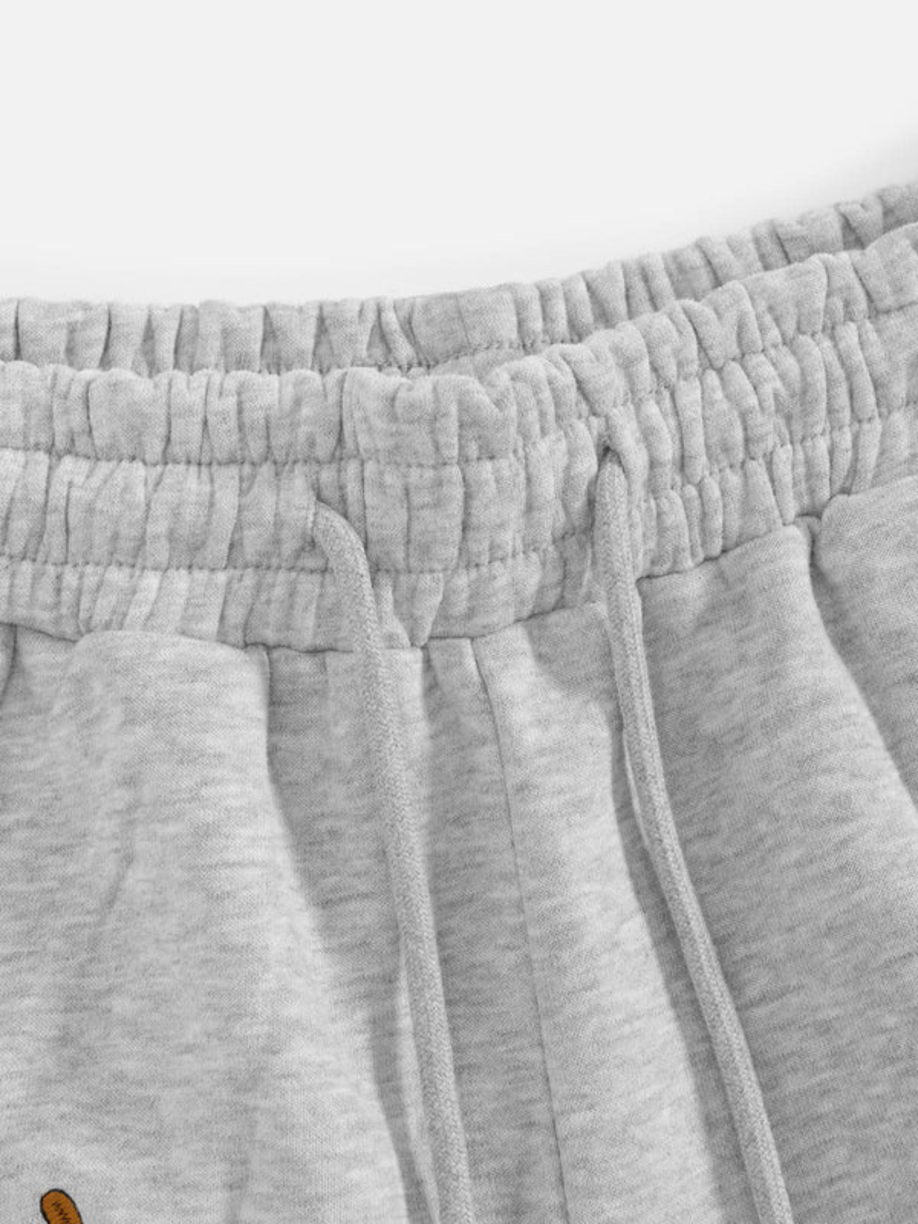 Carol | Barrel joggers with embroidered dogs