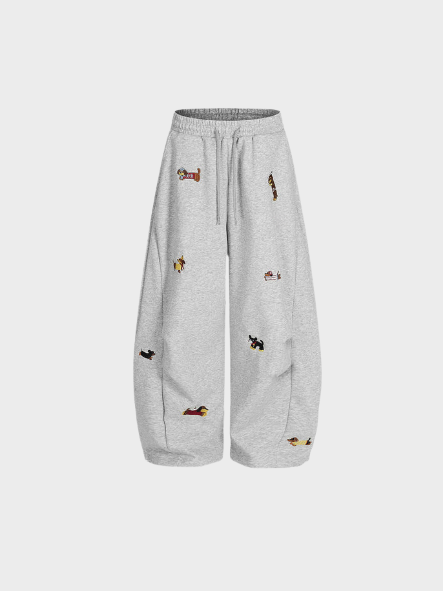 Carol | Barrel joggers with embroidered dogs