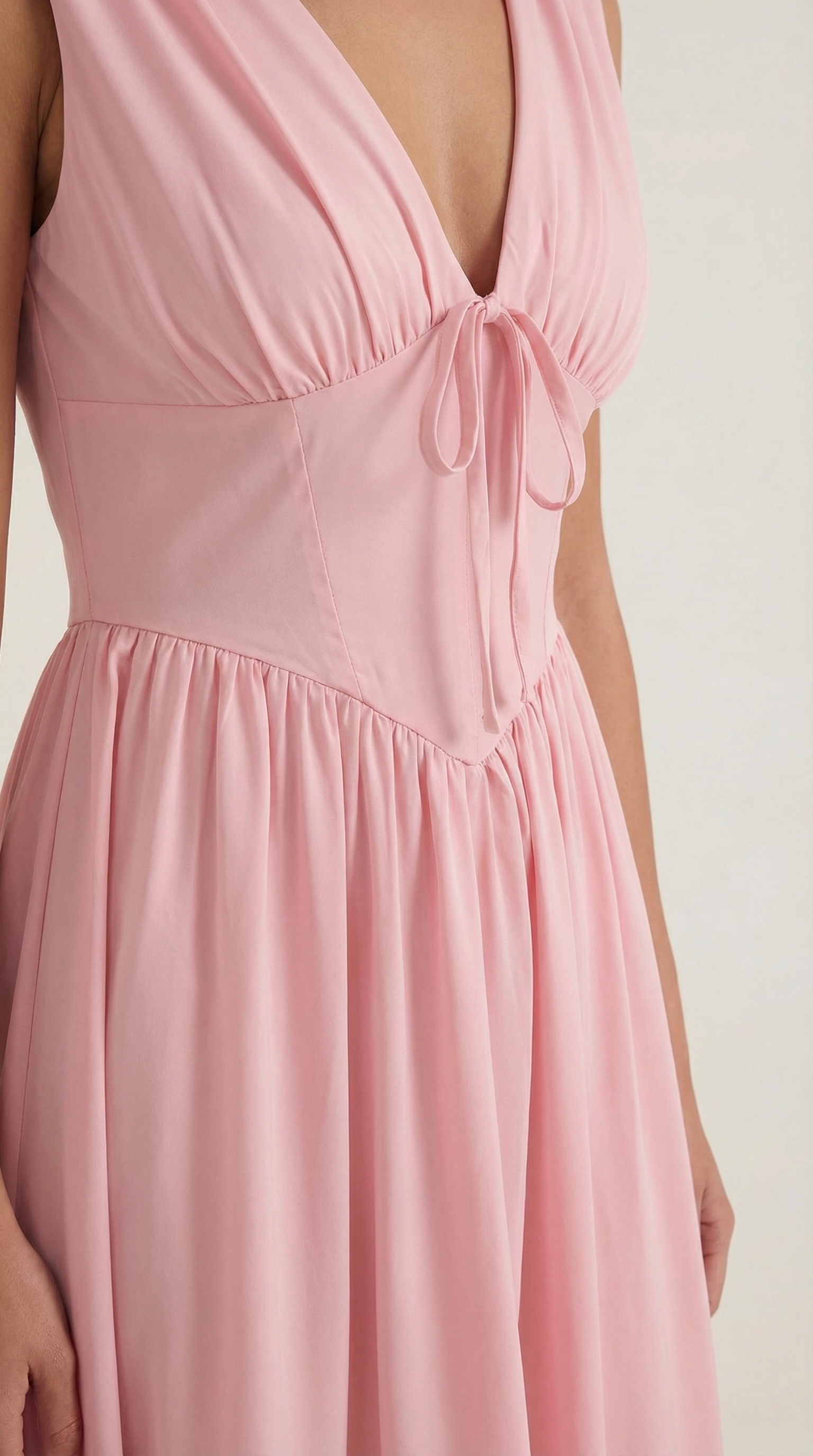 Cassiopeia | Midi dress with V-neckline