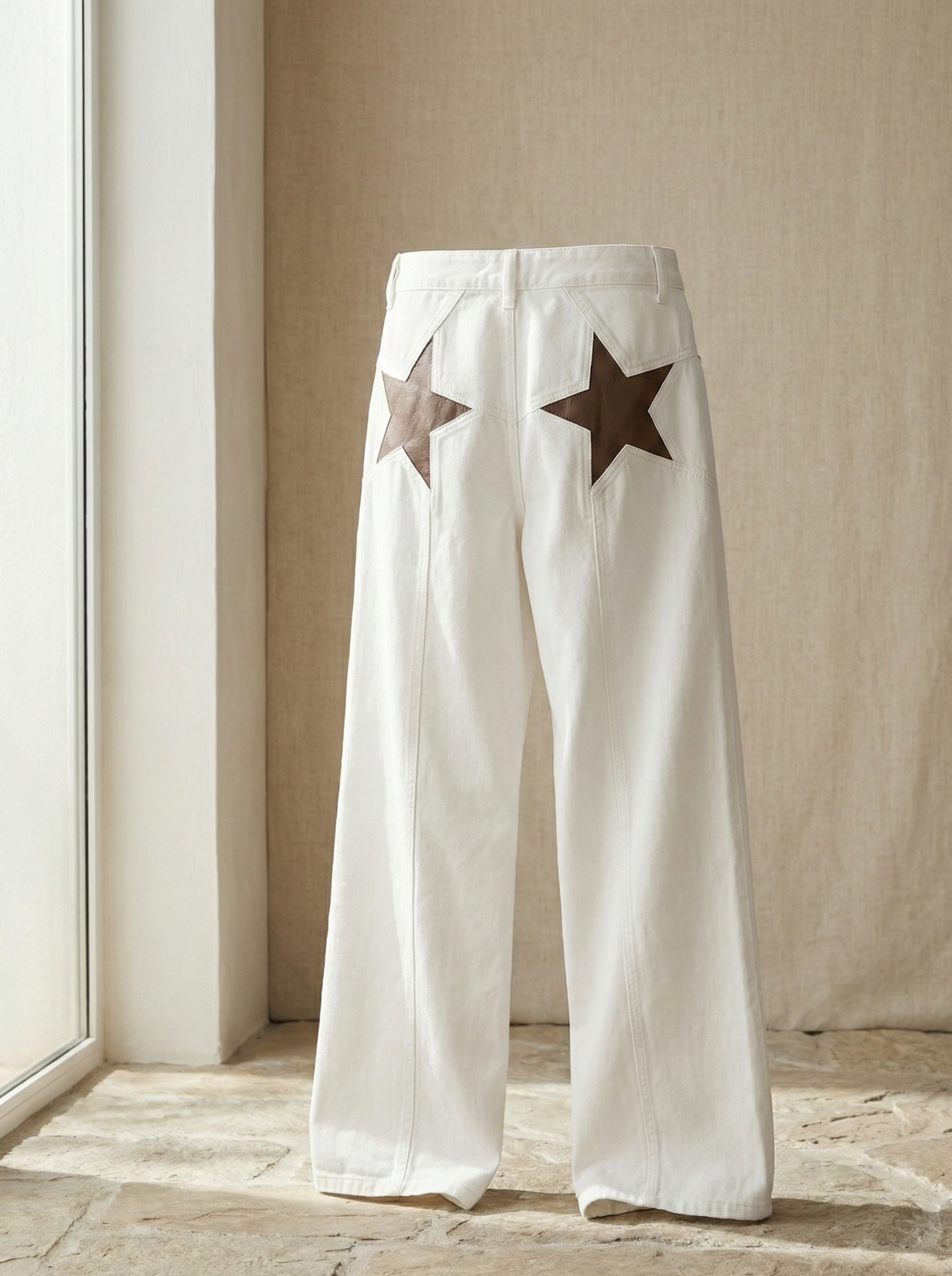 Estrella | Pantalón campana con estrellas bordadas
