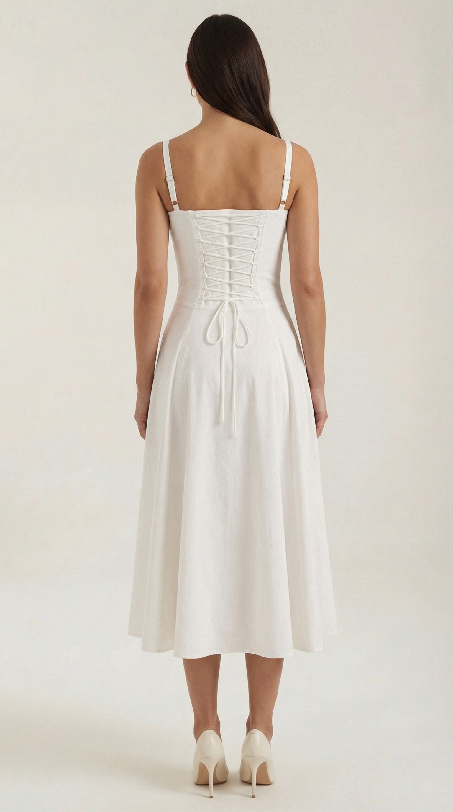 Jade-colored midi dress with laces