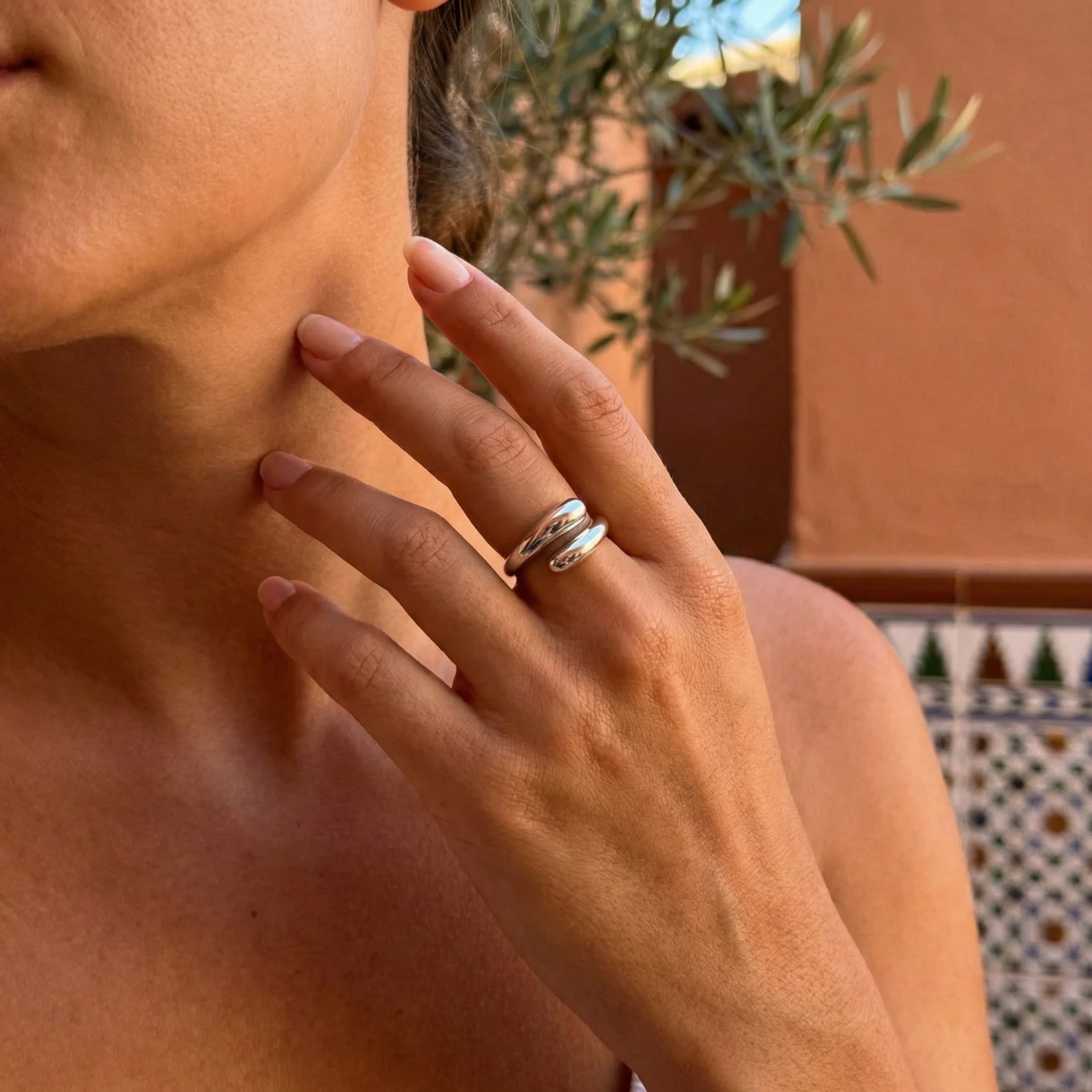 Minimalist Waterdrop Ring
